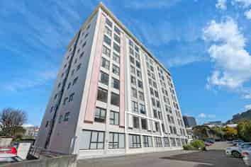 13/70 Hobson Street, Thorndon