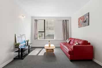 13/70 Hobson Street, Thorndon