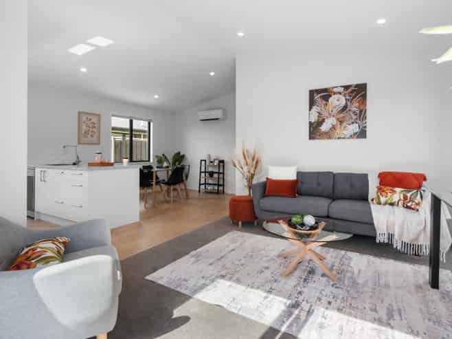 15 McCahon Lane, Rolleston