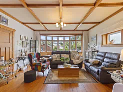 25 McLean Street, Strandon