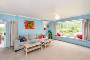 520 No 3 Line, Okoia