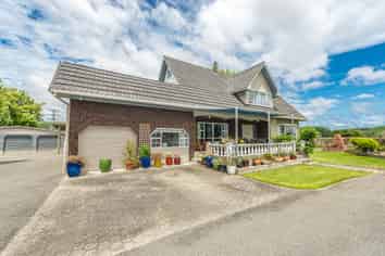 520 No 3 Line, Okoia