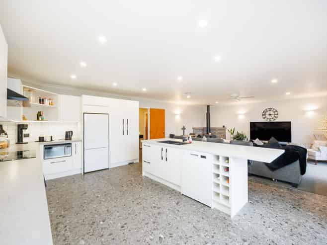 294 Polson Hill Drive, Aokautere