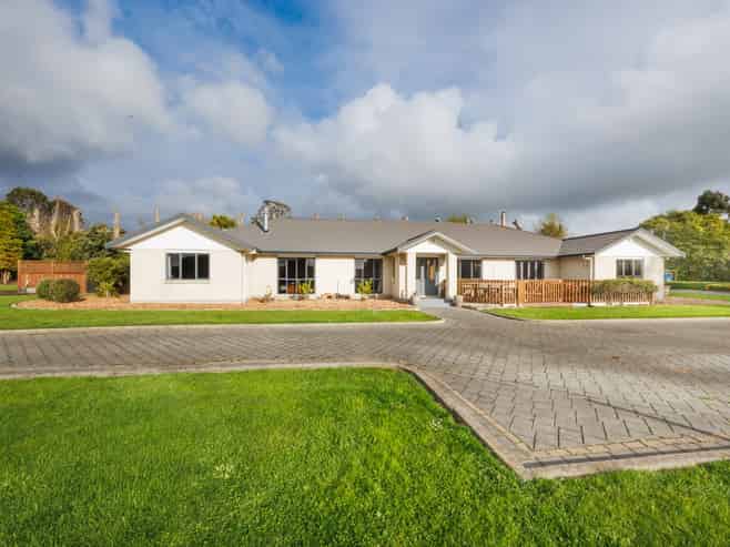 294 Polson Hill Drive, Aokautere