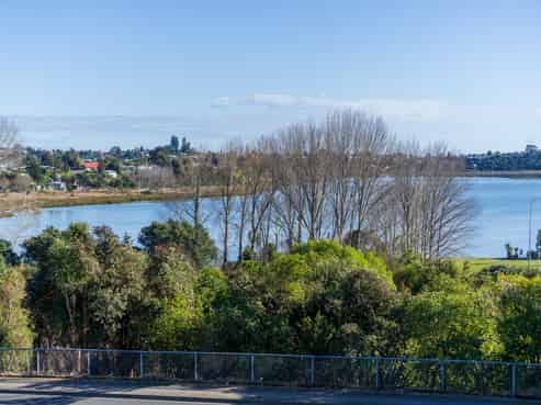 6/29 Accadia Lane (Chadderton Apartments), Avenues