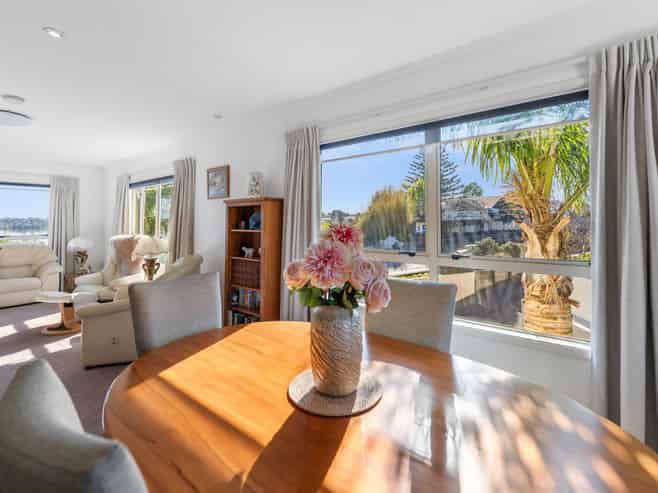 6/29 Accadia Lane (Chadderton Apartments), Avenues
