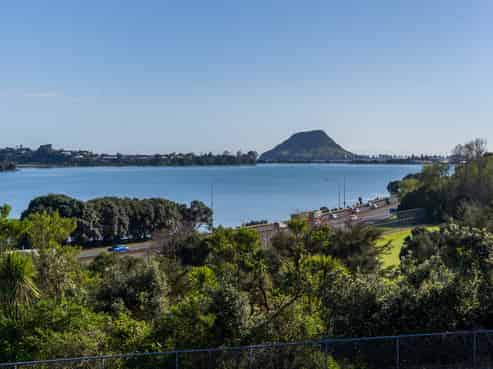 6/29 Accadia Lane (Chadderton Apartments), Avenues