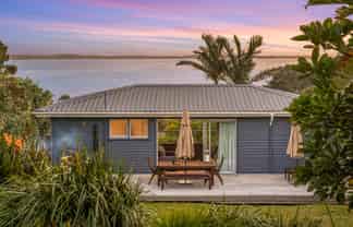 7 Tetley Road, Surfdale