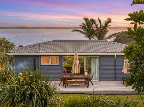 7 Tetley Road, Surfdale