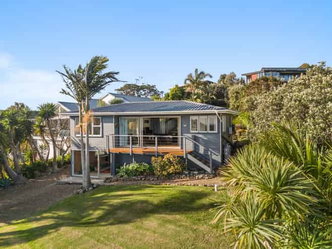 7 Tetley Road, Surfdale