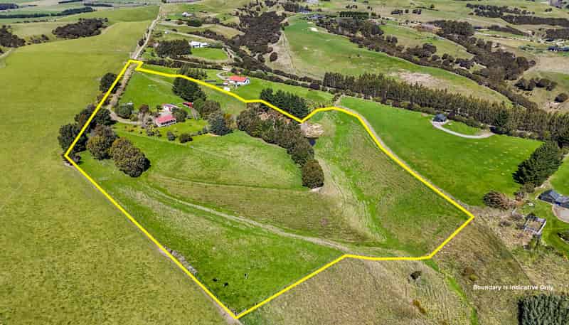 121 Southdown Drive, Martinborough