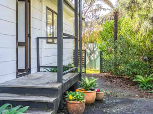 14 Poneke Drive, Waikanae