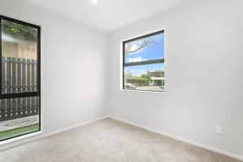 E/345 Great South Road, Greenlane