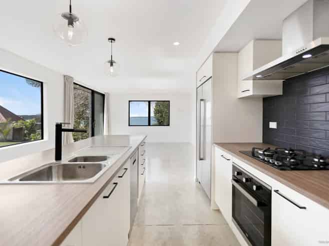 8B Tinopai Drive, Omokoroa