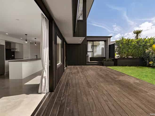 8B Tinopai Drive, Omokoroa