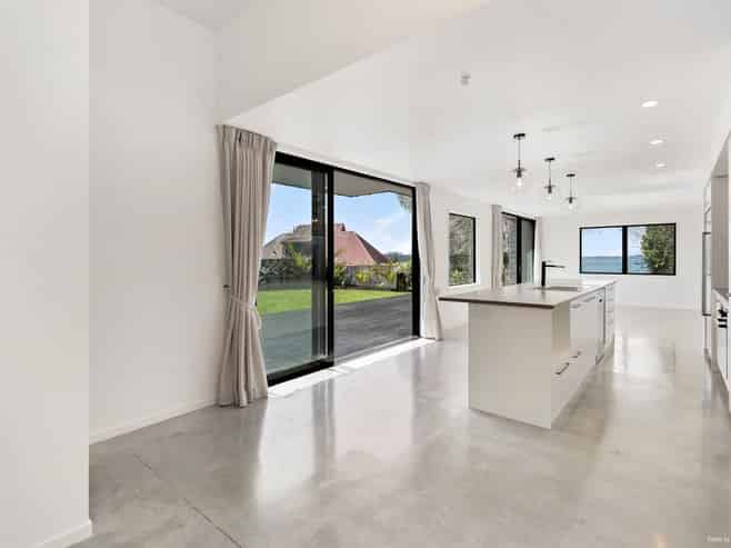 8B Tinopai Drive, Omokoroa