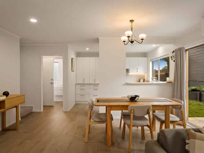 1/205 Abbotts Way, Remuera