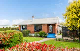 69 Factory Road, MOSGIEL