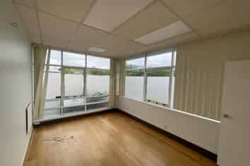 Office/Medical with shower, toilet and parking