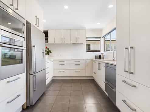 72 Glenvar Road, Torbay
