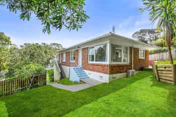 2/55 Ayton Drive, Totara Vale