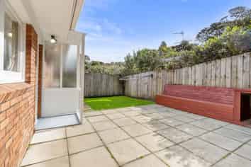2/55 Ayton Drive, Totara Vale