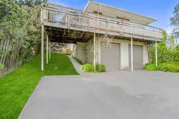 2/55 Ayton Drive, Totara Vale