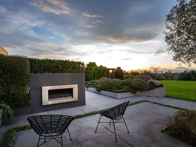 2 Aglaia Place, Cracroft