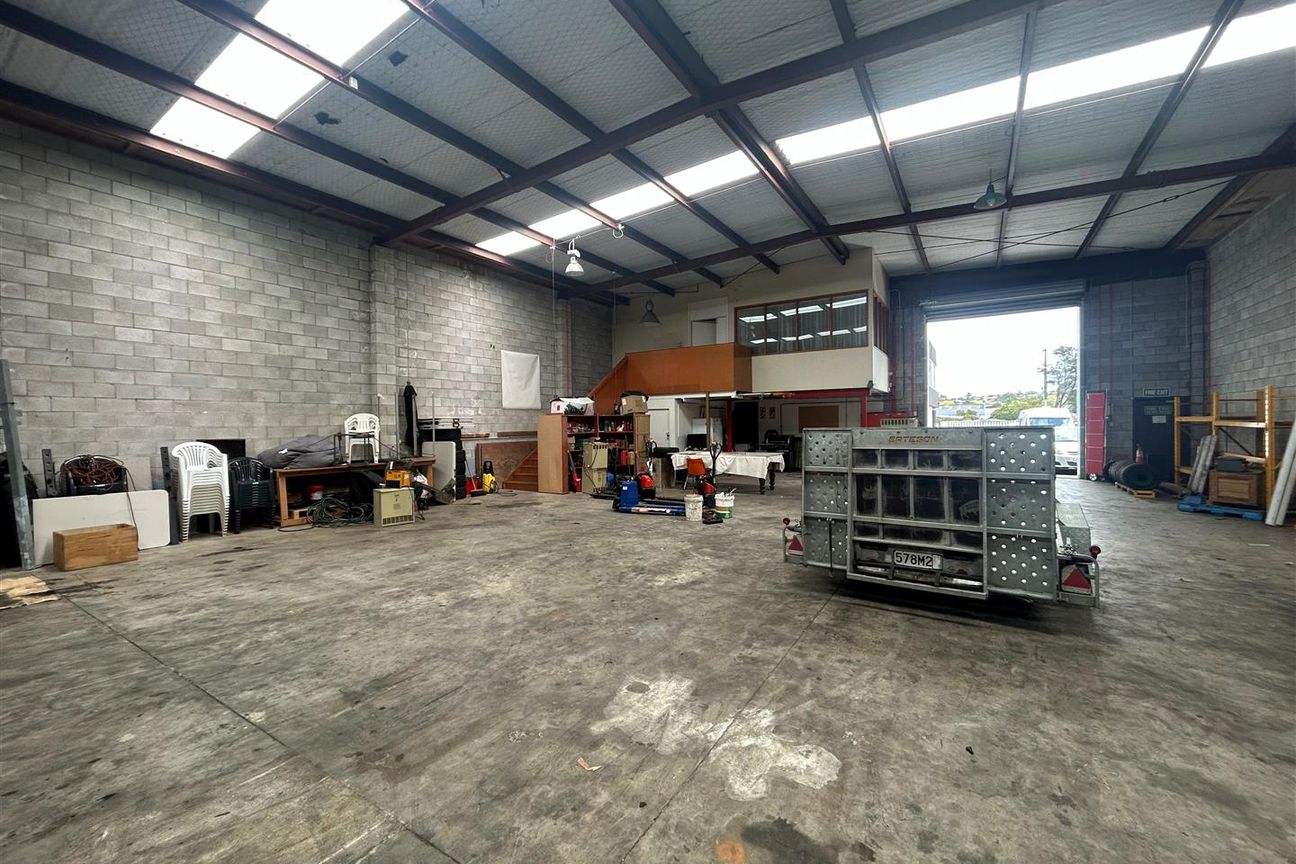 Savills | Cheap, Flexible & Functional - Vista 5