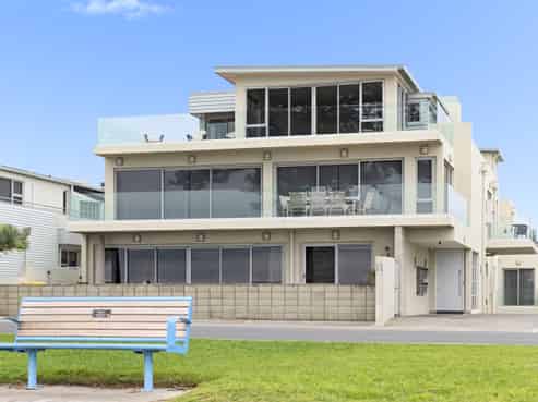 3/11 The Mall, Mount Maunganui