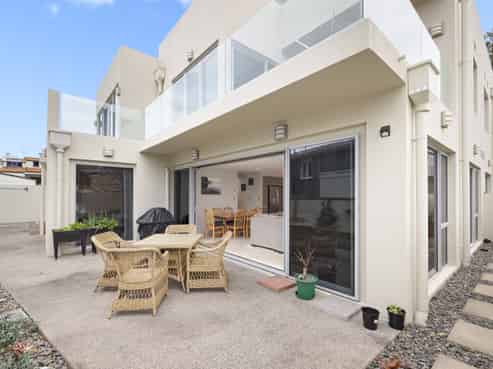 3/11 The Mall, Mount Maunganui