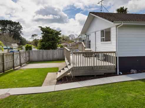 42 Claverdon Drive, Massey
