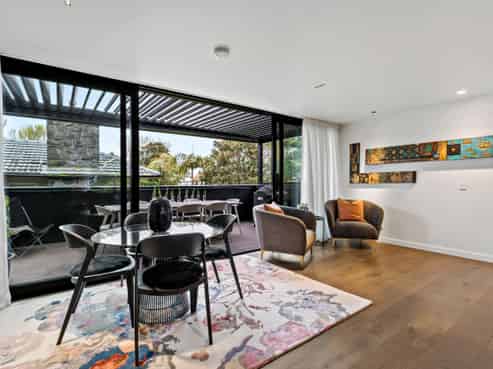 1/279 Lake Road, Belmont