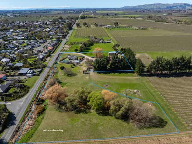 107  State Highway 63, Renwick