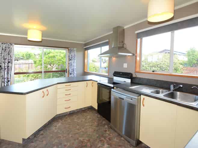 32 Estuary Crescent, Fairfield