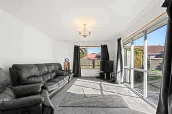 28 Peebles Drive, Hei Hei