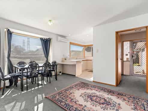 28 Peebles Drive, Hei Hei