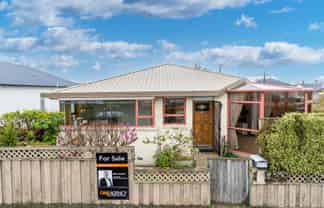 77 Bay View Road, SOUTH DUNEDIN