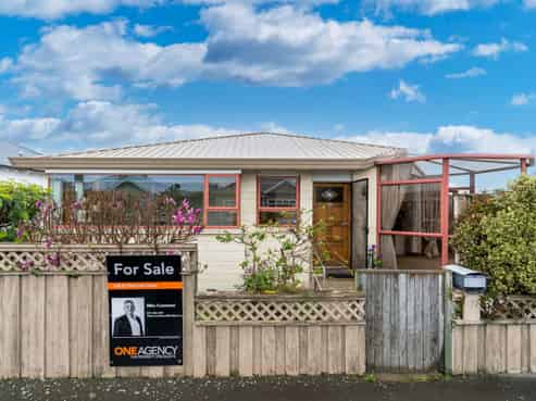77 Bay View Road, South Dunedin