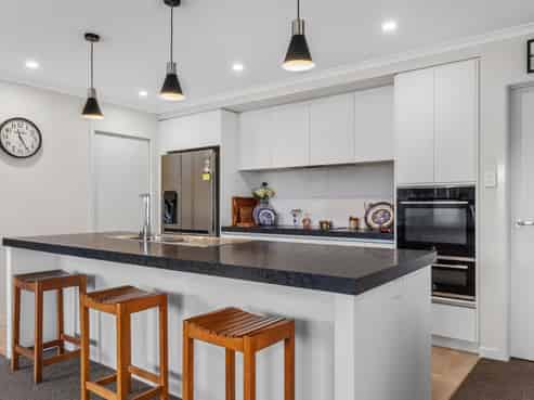 2 Korimako Place, Coastlands