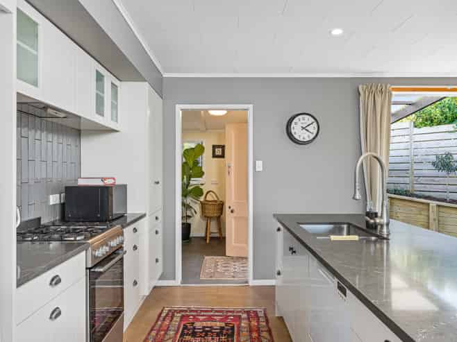 Auckland - Address withheld