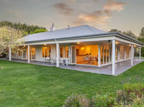30 Gladys Scott Place, Tawa