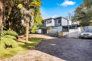 5 & 7 Takapu Street, Henderson