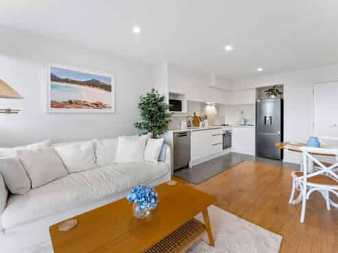 103/318 Wairau Road, Glenfield