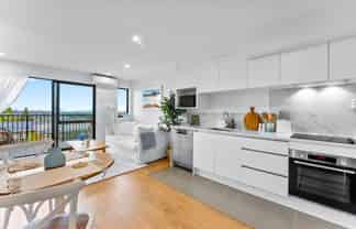 103/318 Wairau Road, Glenfield