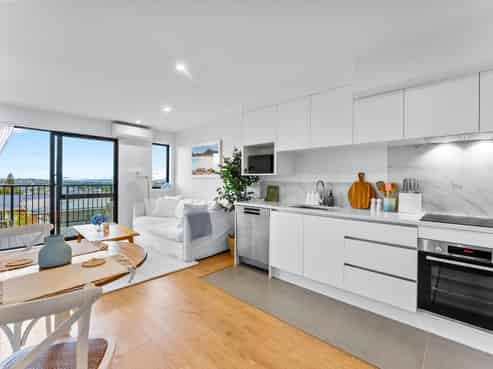 103/318 Wairau Road, Glenfield