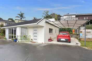 8B Mountain Road, Morningside