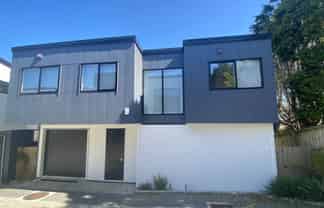 296D East Coast Road, Forrest Hill