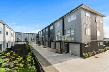 4/1 Matuhi Rise, Henderson