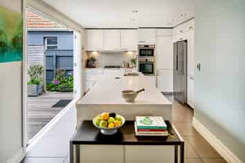 292 The Parade, Island Bay
